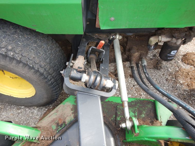 image for item KS9573 John Deere 1600 Series II  lawn mower