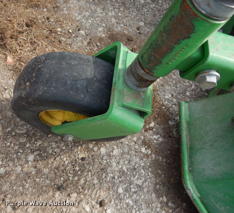 image for item KS9573 John Deere 1600 Series II  lawn mower