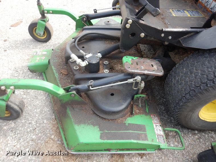 image for item KS9573 John Deere 1600 Series II  lawn mower