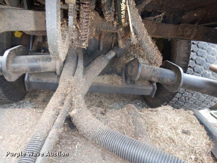 image for item KS9573 John Deere 1600 Series II  lawn mower