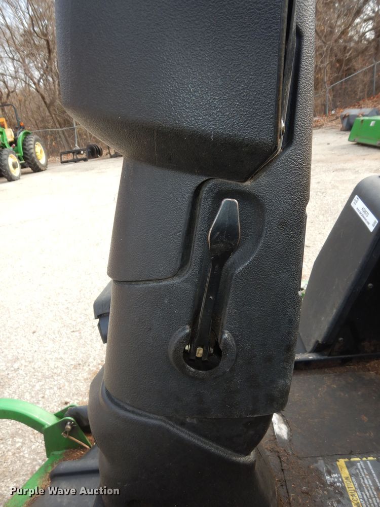 image for item KS9573 John Deere 1600 Series II  lawn mower