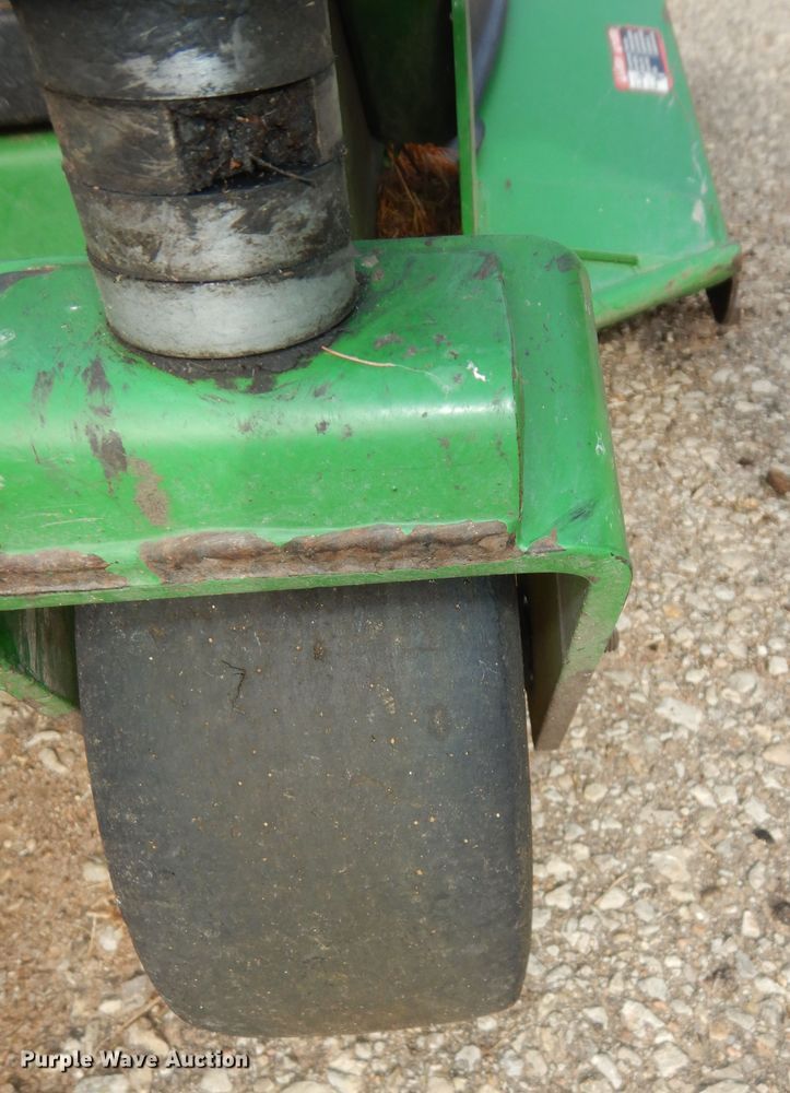 image for item KS9573 John Deere 1600 Series II  lawn mower