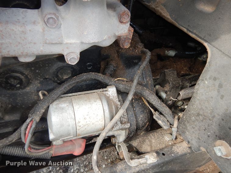 image for item KS9573 John Deere 1600 Series II  lawn mower