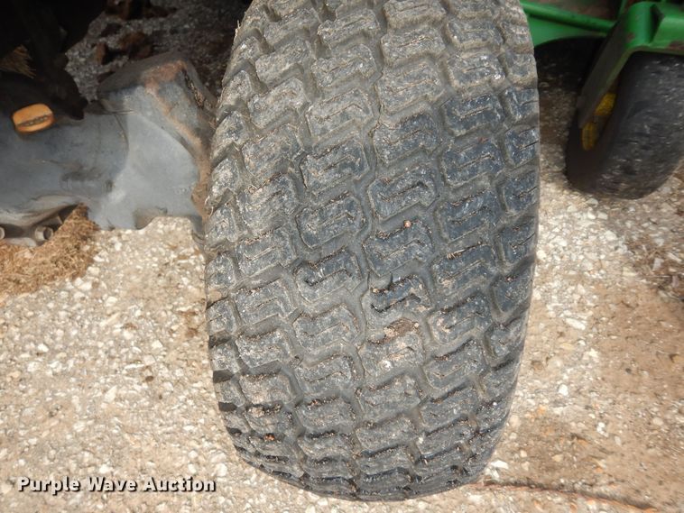 image for item KS9573 John Deere 1600 Series II  lawn mower