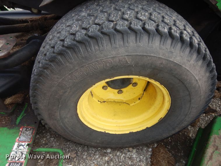 image for item KS9573 John Deere 1600 Series II  lawn mower