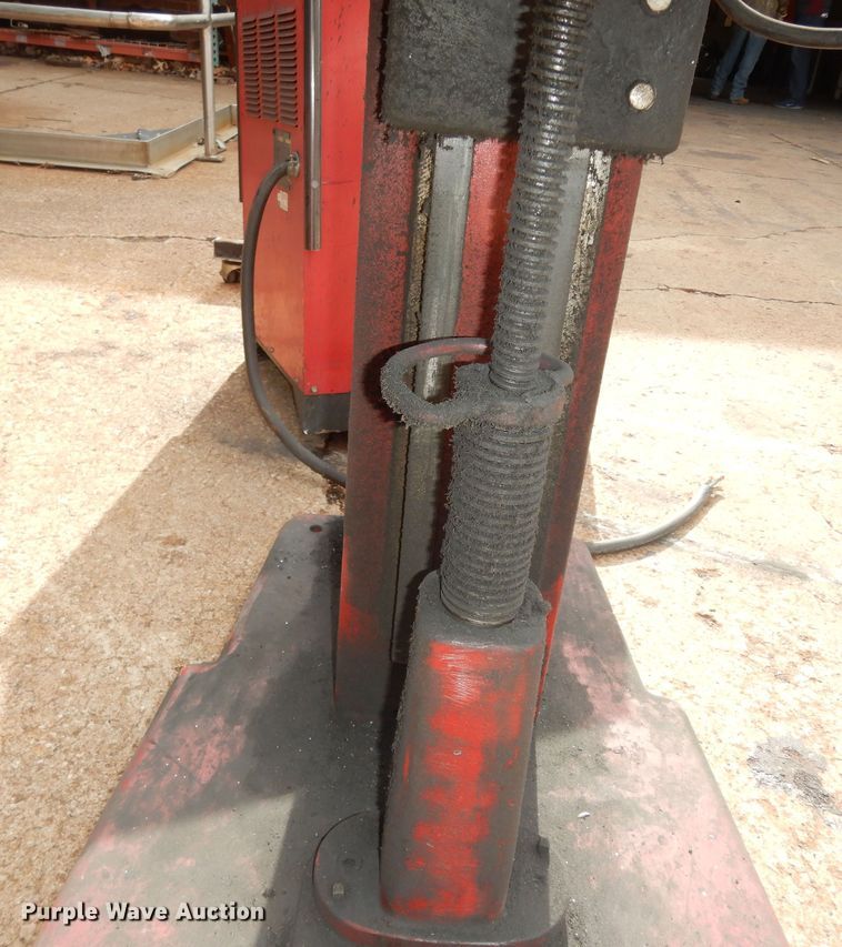 image for item KS9580 1957 Cincinnati LE  drill press