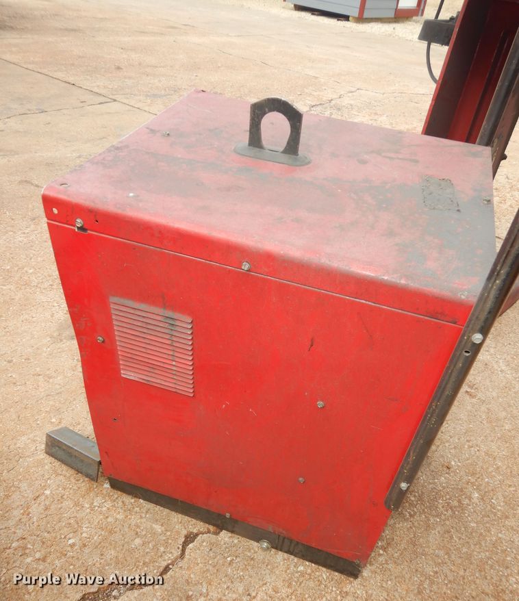 image for item KS9581 Lincoln Electric Idealarc 250  welder