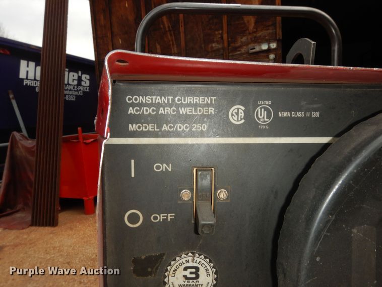 image for item KS9581 Lincoln Electric Idealarc 250  welder