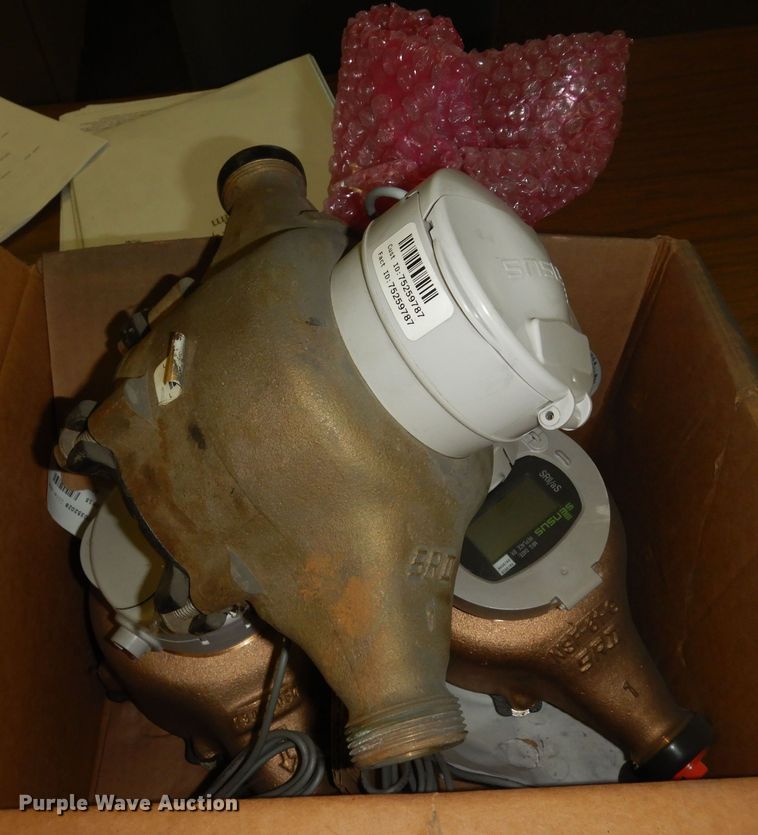 image for item KS9593 (11) Sensus 1" water meters