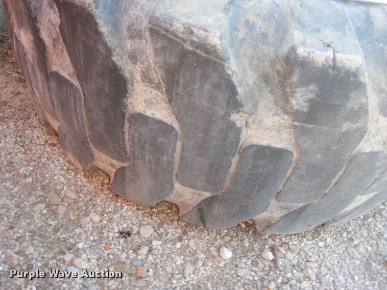 image for item KS9611 (4) Titan 20.5-25 tires