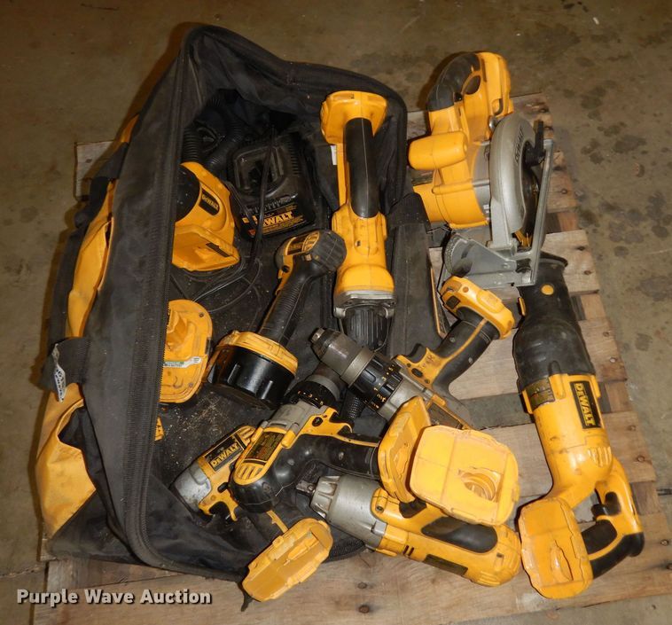 image for item KS9615 DeWalt 18V tools