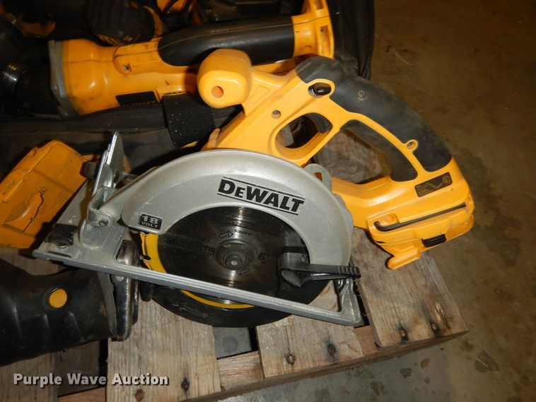 image for item KS9615 DeWalt 18V tools