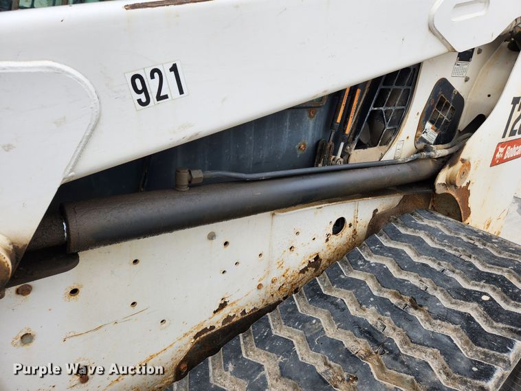 image for item KT9368 2008 Bobcat T250  skid steer loader
