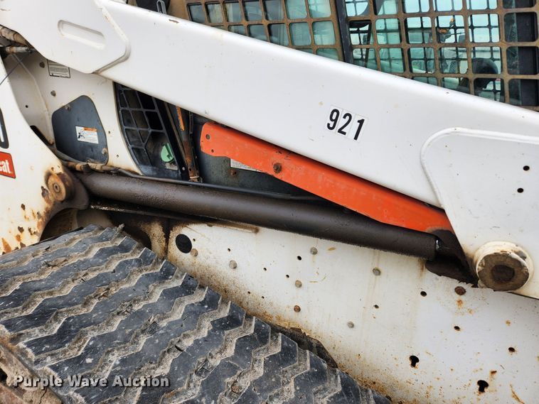 image for item KT9368 2008 Bobcat T250  skid steer loader