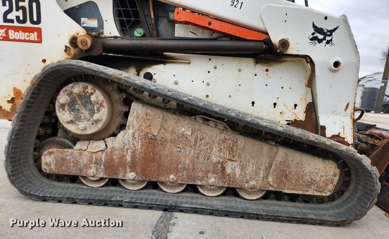image for item KT9368 2008 Bobcat T250  skid steer loader
