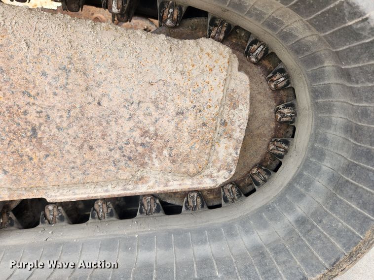 image for item KT9368 2008 Bobcat T250  skid steer loader