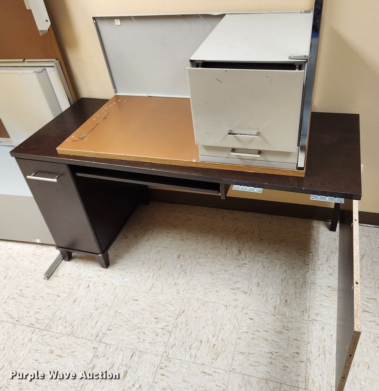 image for item KT9373 (6) desks