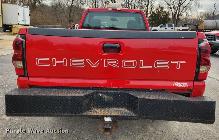 image for item KT9374 2005 Chevrolet Silverado 1500  pickup truck
