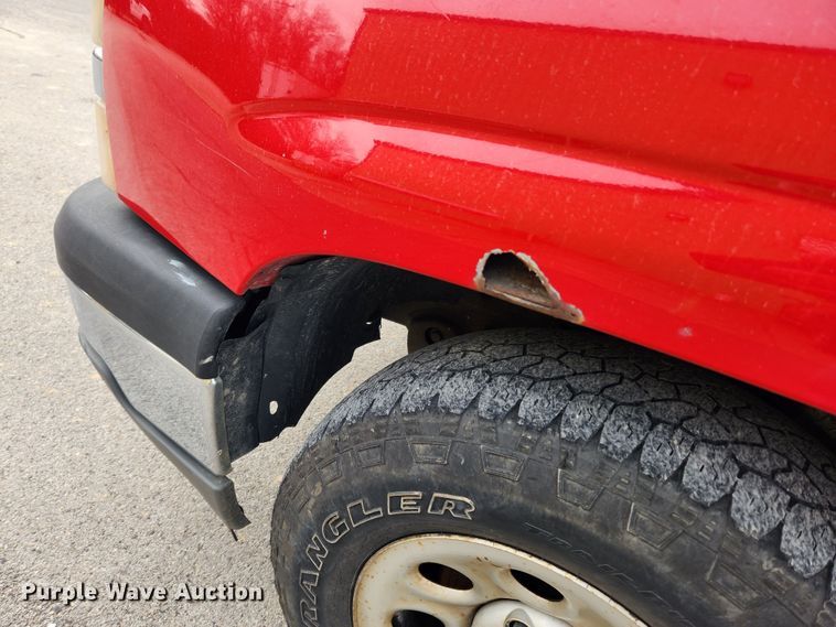 image for item KT9374 2005 Chevrolet Silverado 1500  pickup truck