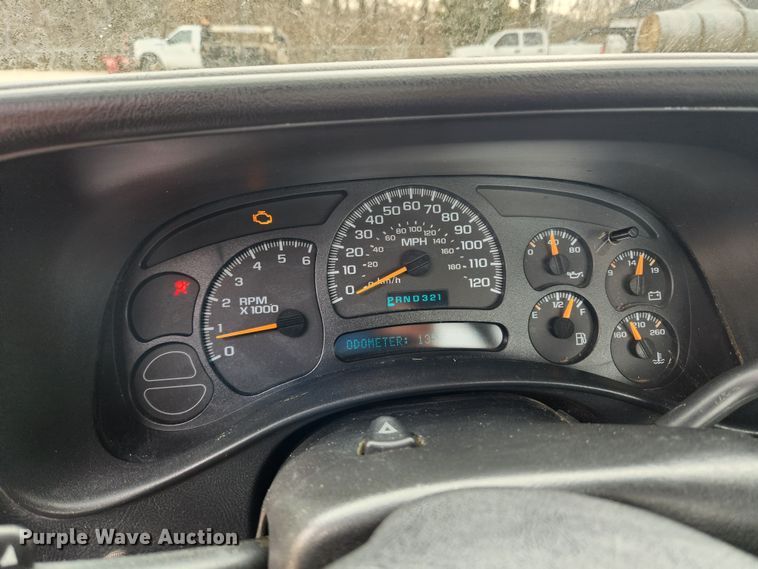 image for item KT9374 2005 Chevrolet Silverado 1500  pickup truck