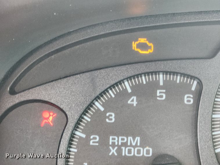 image for item KT9374 2005 Chevrolet Silverado 1500  pickup truck