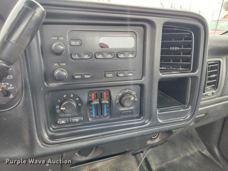 image for item KT9374 2005 Chevrolet Silverado 1500  pickup truck