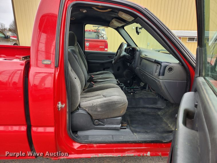 image for item KT9374 2005 Chevrolet Silverado 1500  pickup truck