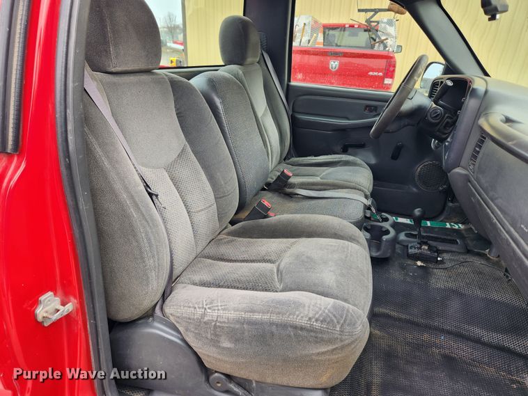 image for item KT9374 2005 Chevrolet Silverado 1500  pickup truck