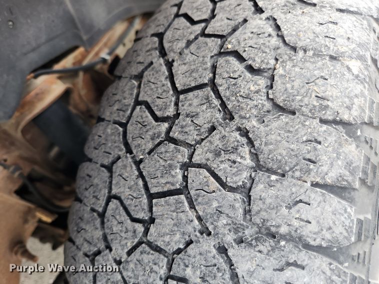 image for item KT9374 2005 Chevrolet Silverado 1500  pickup truck