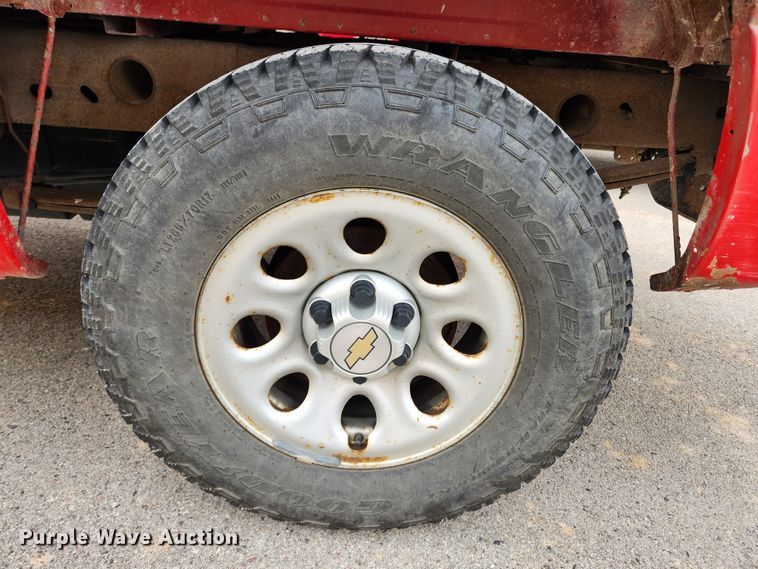 image for item KT9374 2005 Chevrolet Silverado 1500  pickup truck