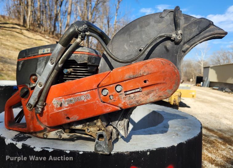 image for item KT9379 Husqvarna X-Torq K760  cut-off saw