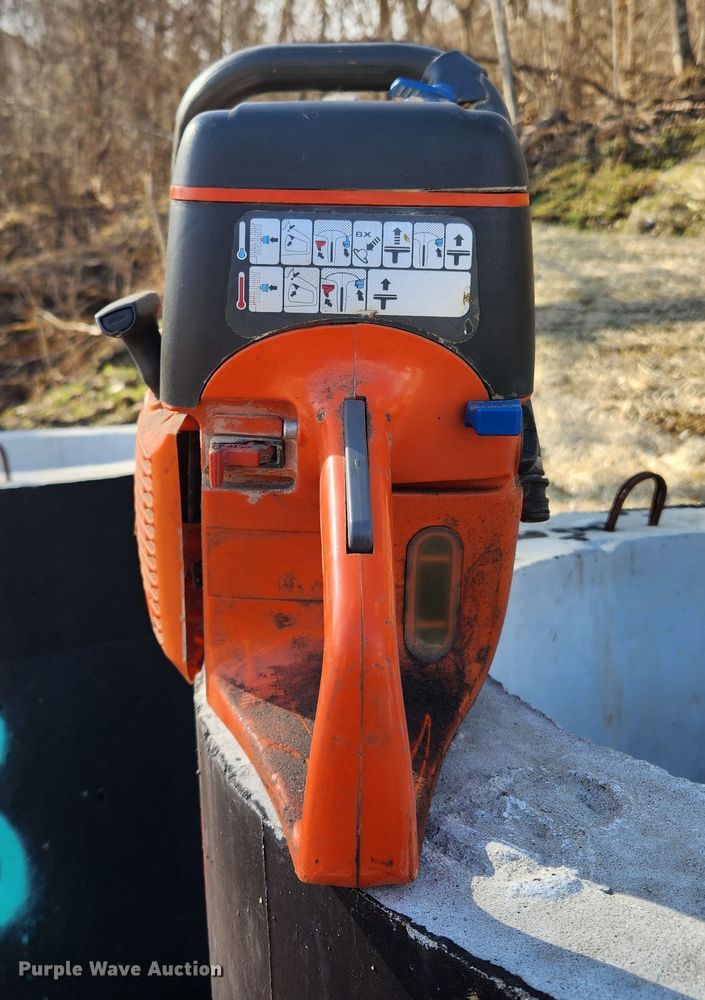 image for item KT9379 Husqvarna X-Torq K760  cut-off saw