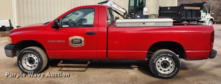 image for item KT9380 2004 Dodge Ram 1500  pickup truck