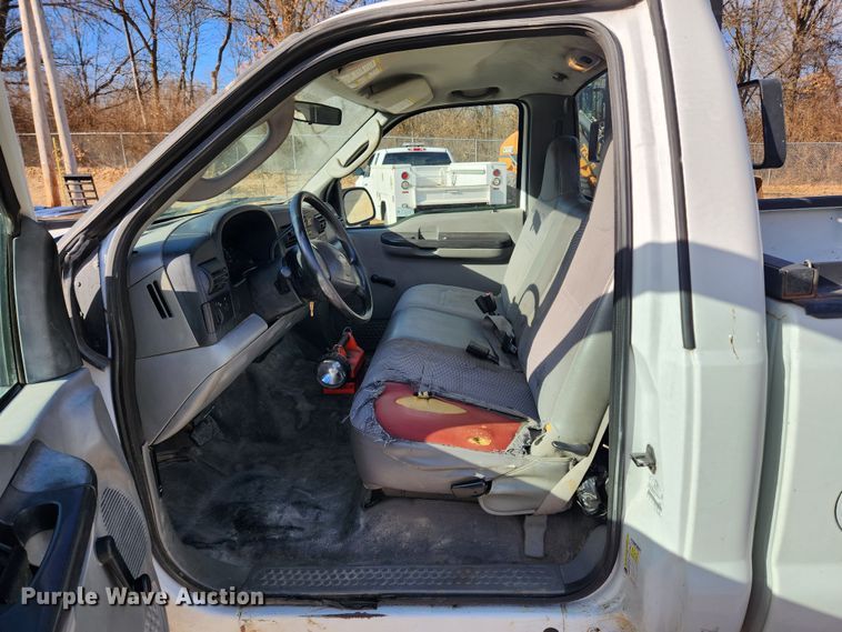 image for item KT9419 2007 Ford F250 Super Duty XL  pickup truck