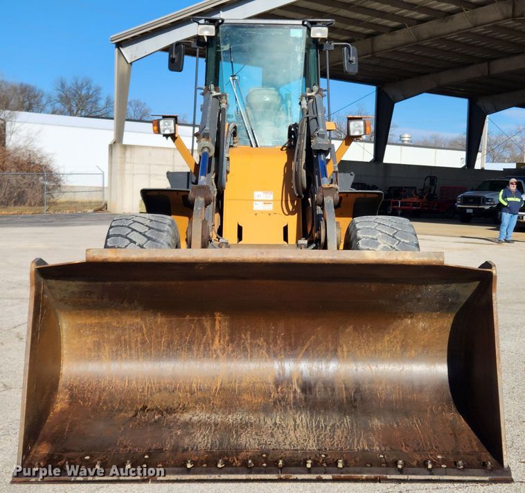 image for item KT9420 2005 Case 721D XT  wheel loader