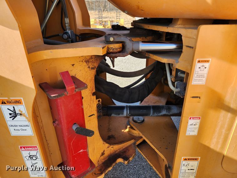 image for item KT9420 2005 Case 721D XT  wheel loader
