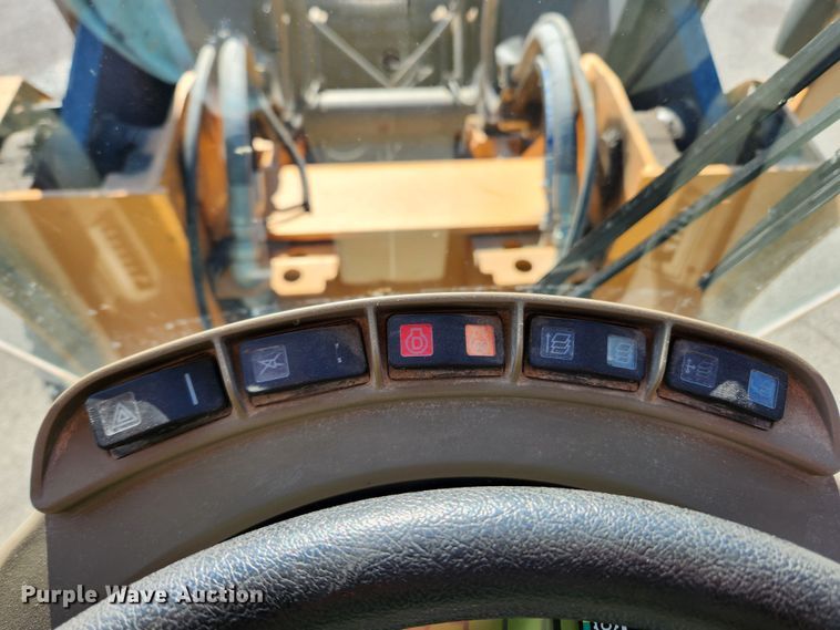 image for item KT9420 2005 Case 721D XT  wheel loader