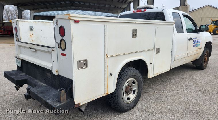 image for item KT9421 2008 Chevrolet Silverado 2500HD  Ext. Cab utility bed pickup truck