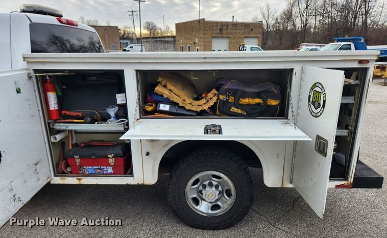 image for item KT9421 2008 Chevrolet Silverado 2500HD  Ext. Cab utility bed pickup truck