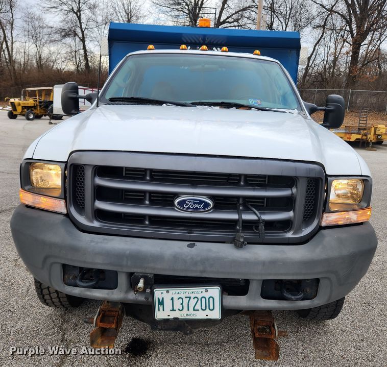 image for item KT9422 2003 Ford F550 Super Duty XL  dump truck