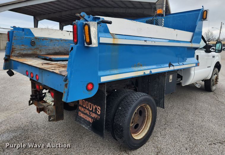 image for item KT9422 2003 Ford F550 Super Duty XL  dump truck