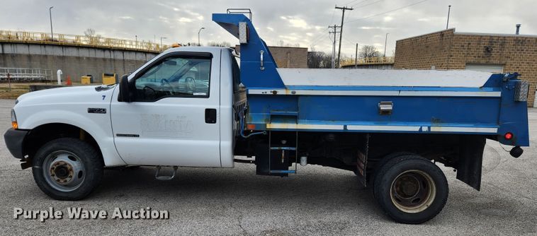 image for item KT9422 2003 Ford F550 Super Duty XL  dump truck