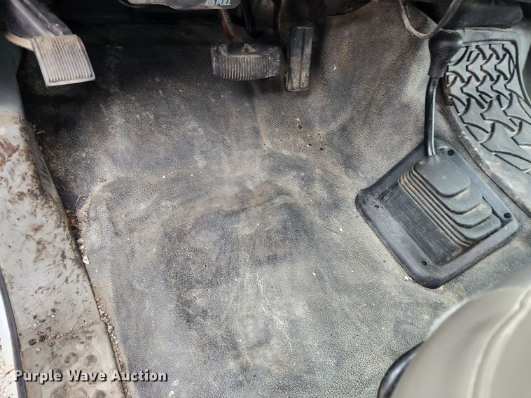 image for item KT9422 2003 Ford F550 Super Duty XL  dump truck