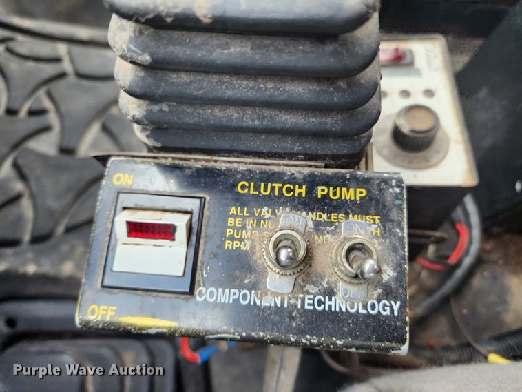 image for item KT9422 2003 Ford F550 Super Duty XL  dump truck