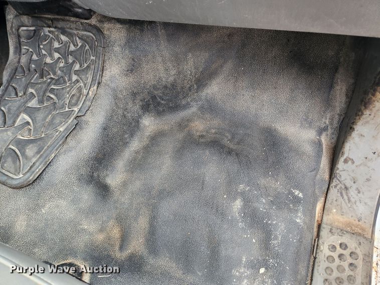 image for item KT9422 2003 Ford F550 Super Duty XL  dump truck