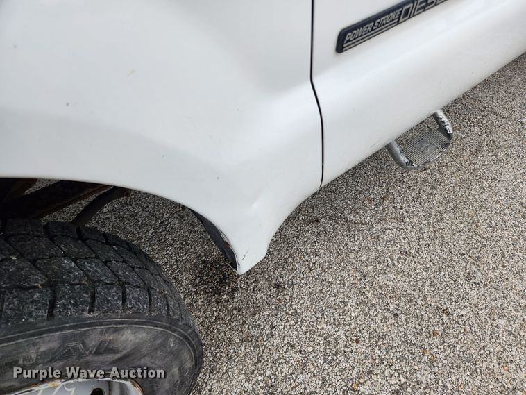 image for item KT9422 2003 Ford F550 Super Duty XL  dump truck