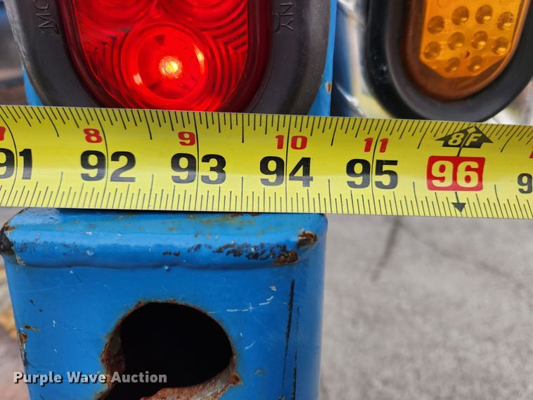 image for item KT9422 2003 Ford F550 Super Duty XL  dump truck