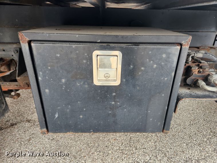 image for item KT9422 2003 Ford F550 Super Duty XL  dump truck