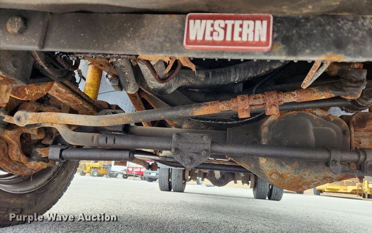 image for item KT9422 2003 Ford F550 Super Duty XL  dump truck