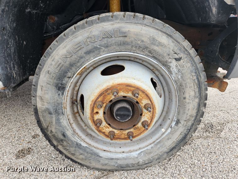 image for item KT9422 2003 Ford F550 Super Duty XL  dump truck